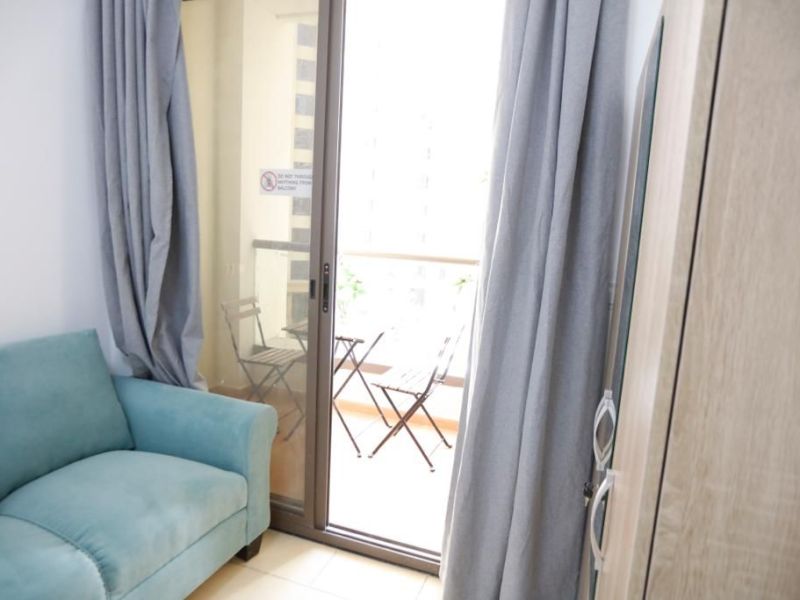 Room with window in JBR shams 2 brand new